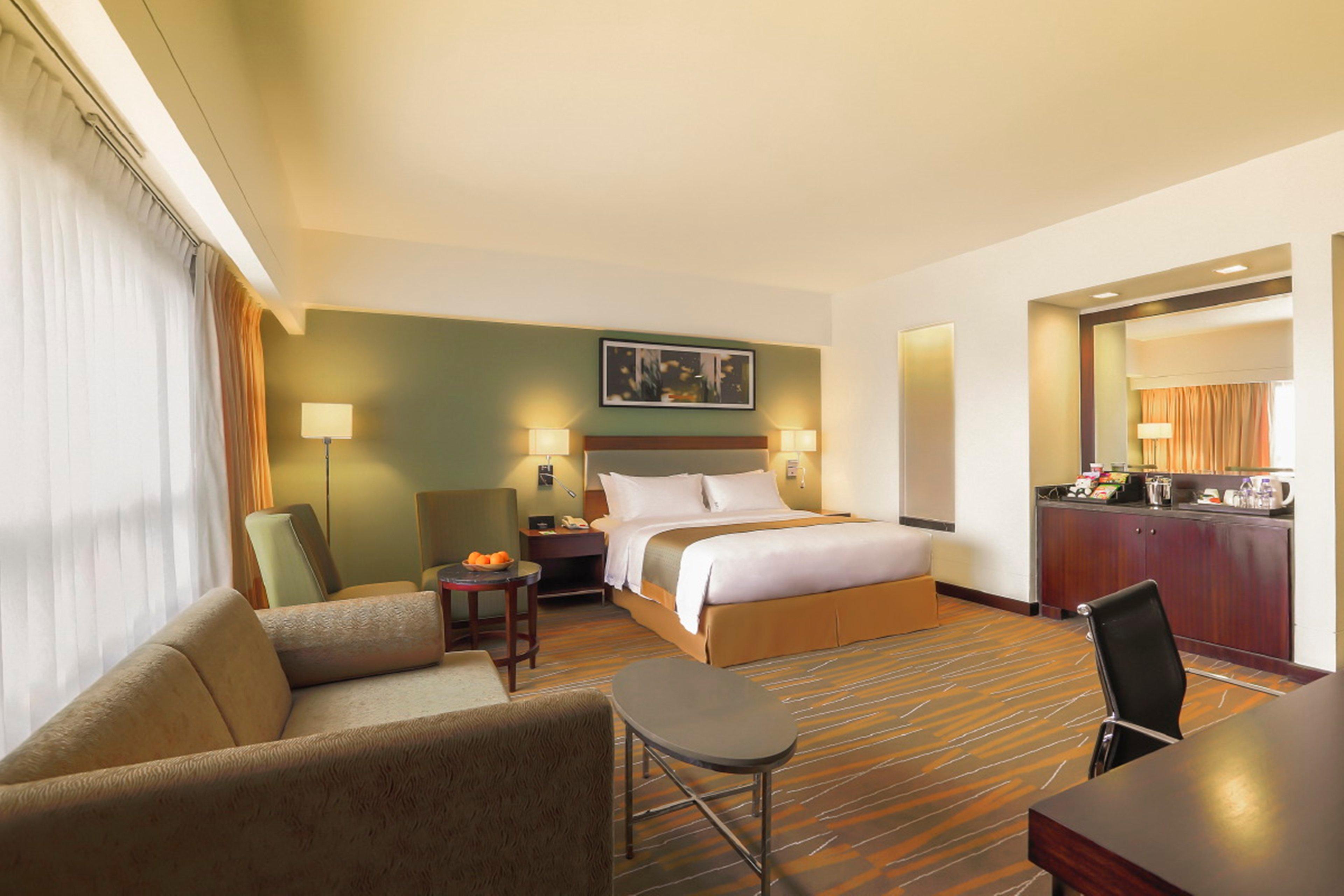 Holiday Inn & Suites Makati By Ihg San Pedro Makati Exterior foto Suite